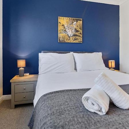 Villa 4Br Townhouse Wbalcony Free Parking Fast Wi-Fi NWI Esterno foto