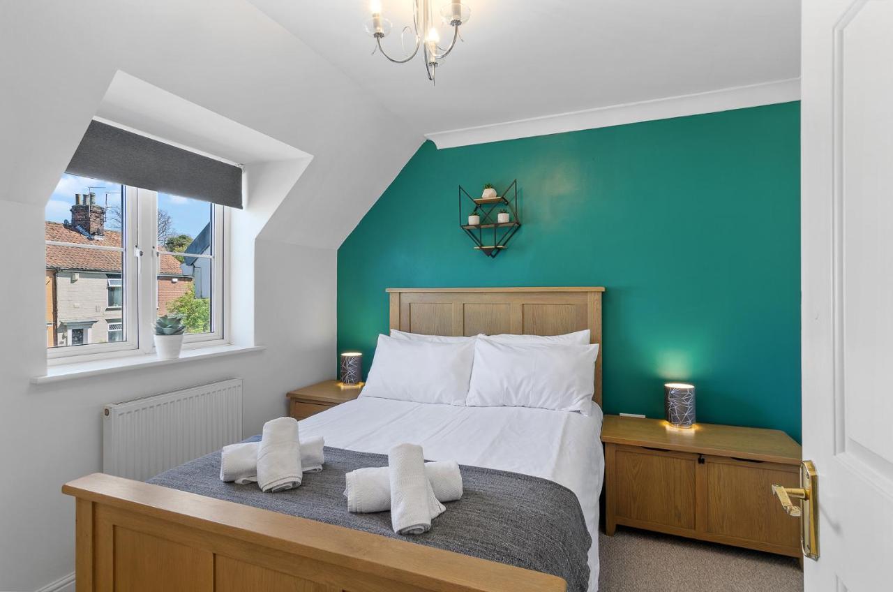 Villa 4Br Townhouse Wbalcony Free Parking Fast Wi-Fi NWI Esterno foto