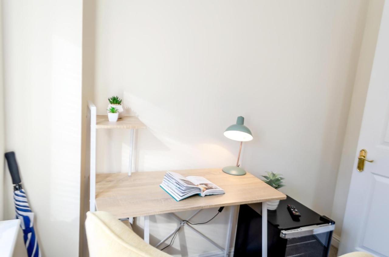 Villa 4Br Townhouse Wbalcony Free Parking Fast Wi-Fi NWI Esterno foto