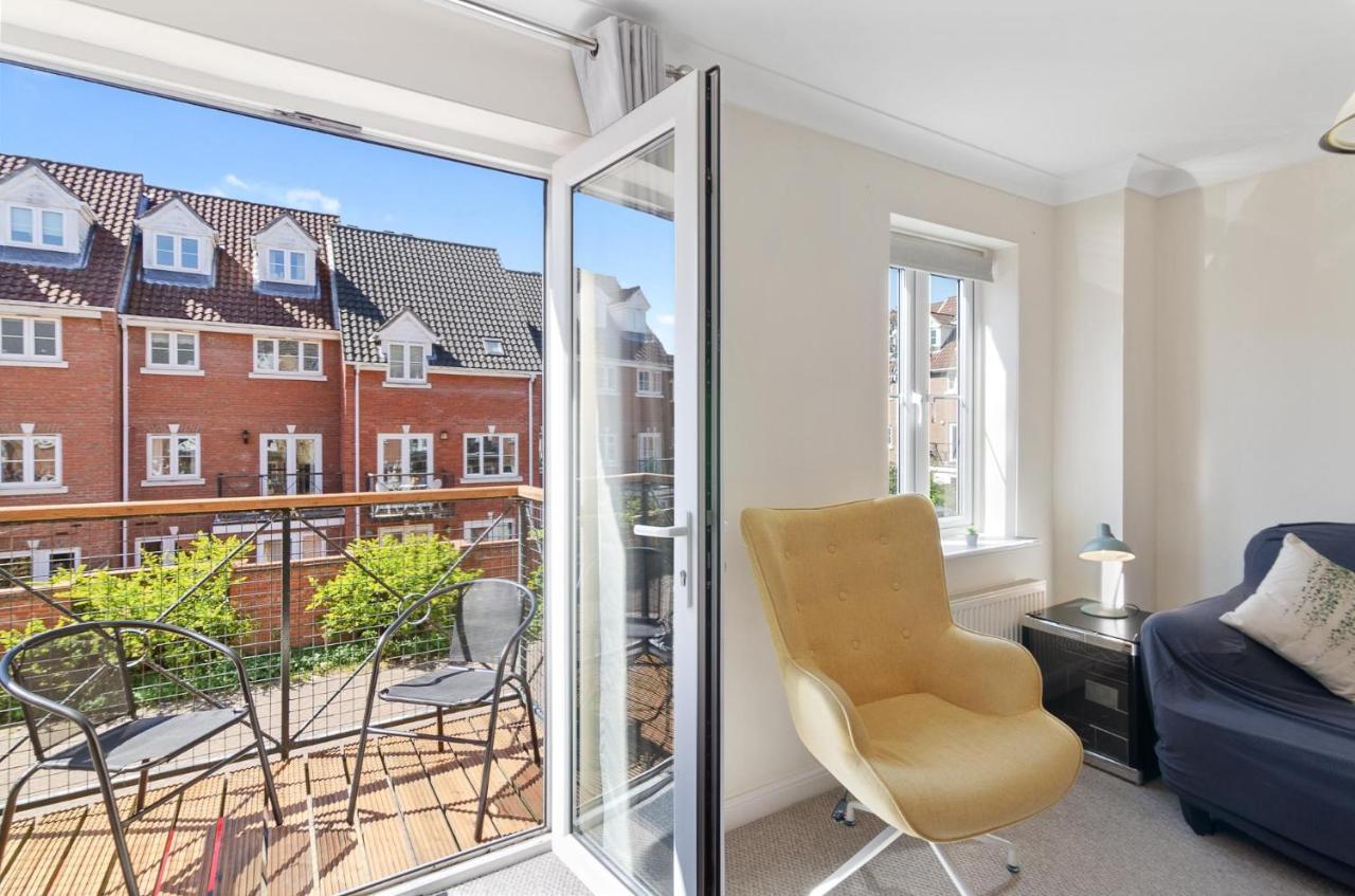 Villa 4Br Townhouse Wbalcony Free Parking Fast Wi-Fi NWI Esterno foto