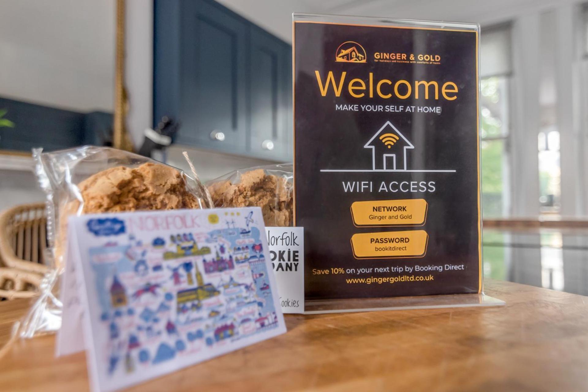 Villa 4Br Townhouse Wbalcony Free Parking Fast Wi-Fi NWI Esterno foto